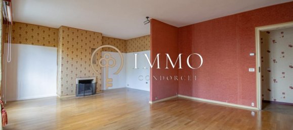 2 bedrooms Apartment in Paris, France No. 163078 3