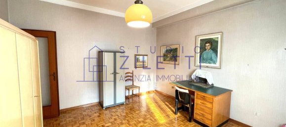 3 bedrooms Apartment in Brescia, Italy No. 172752 10