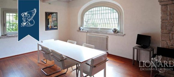 Villa de 4 habitaciónes en Massa e Cozzile, Italy No. 19857 23