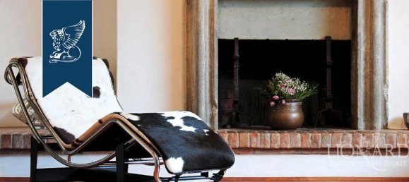 Villa de 4 habitaciónes en Massa e Cozzile, Italy No. 19857 17