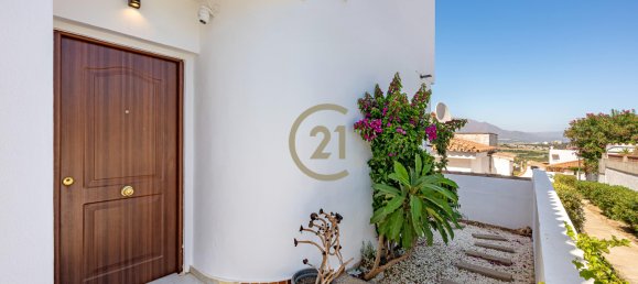 4 bedrooms House in Alcorrin, Spain No. 81181 33