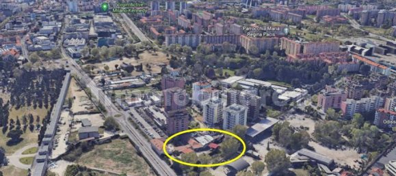 10 bedrooms House in Milan, Italy No. 264700 3