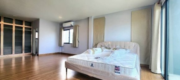 4 rooms Duplex in Samut Prakan, Thailand No. 11074 14