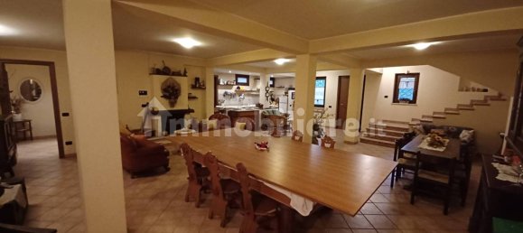 Вилла с 5 спальнями в Фрозиноне, Италия № 133614 14