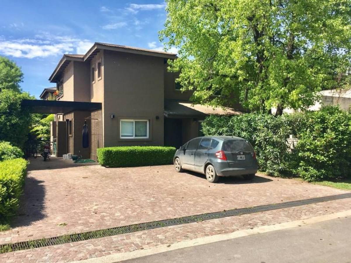 5 bedrooms House in Tigre, Argentina No. 76307