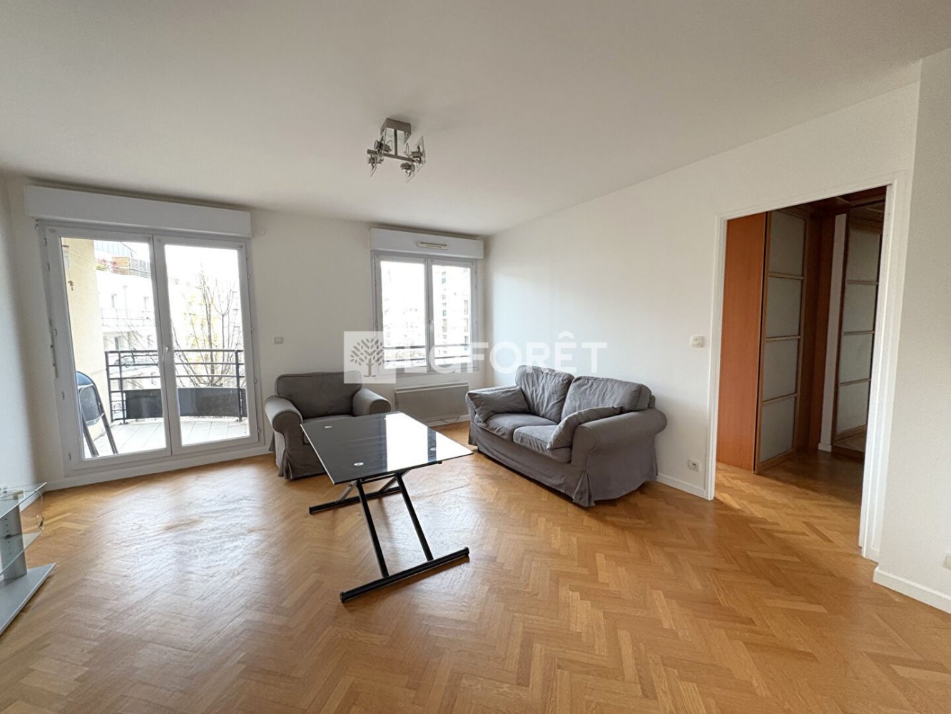 1 chambre Appartement à Suresnes, France No. 172668