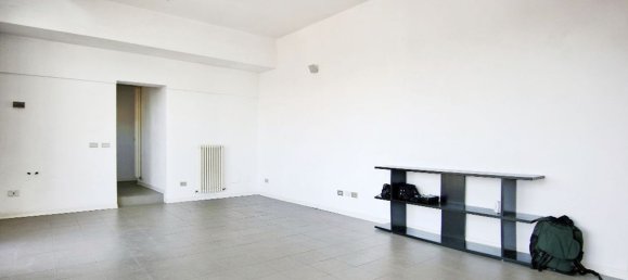 2 bedrooms Apartment in Rimini, Italy No. 319343 2