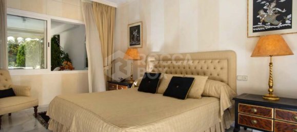 Apartamento de 3 dormitorios en Marbella, Spain No. 115423 3