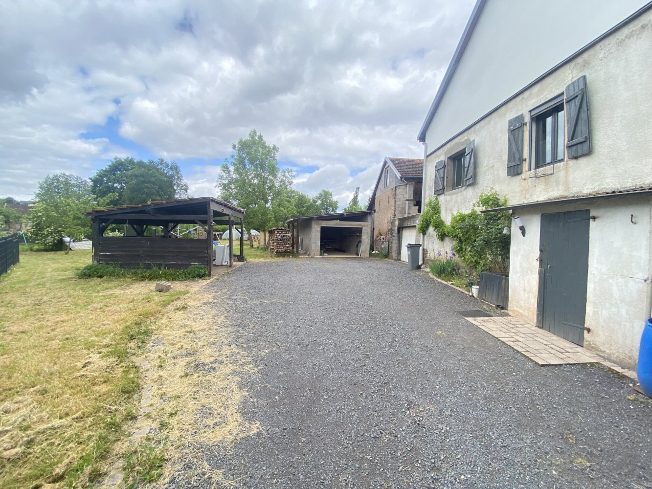 Casa de 7 dormitorios en Sainte-Marguerite, France No. 228741