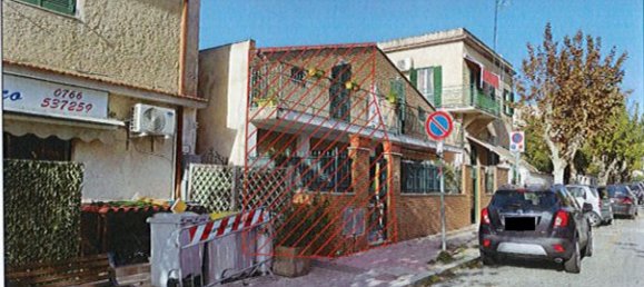 3 rooms House in Santa Marinella, Italy No. 184357 5