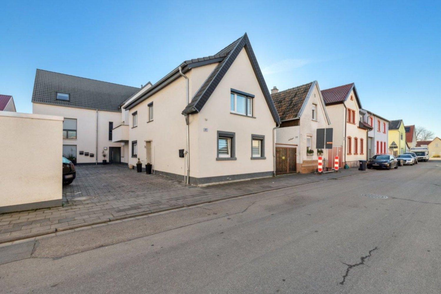 4 bedrooms Townhouse in Rhein-Pfalz, Germany No. 243331