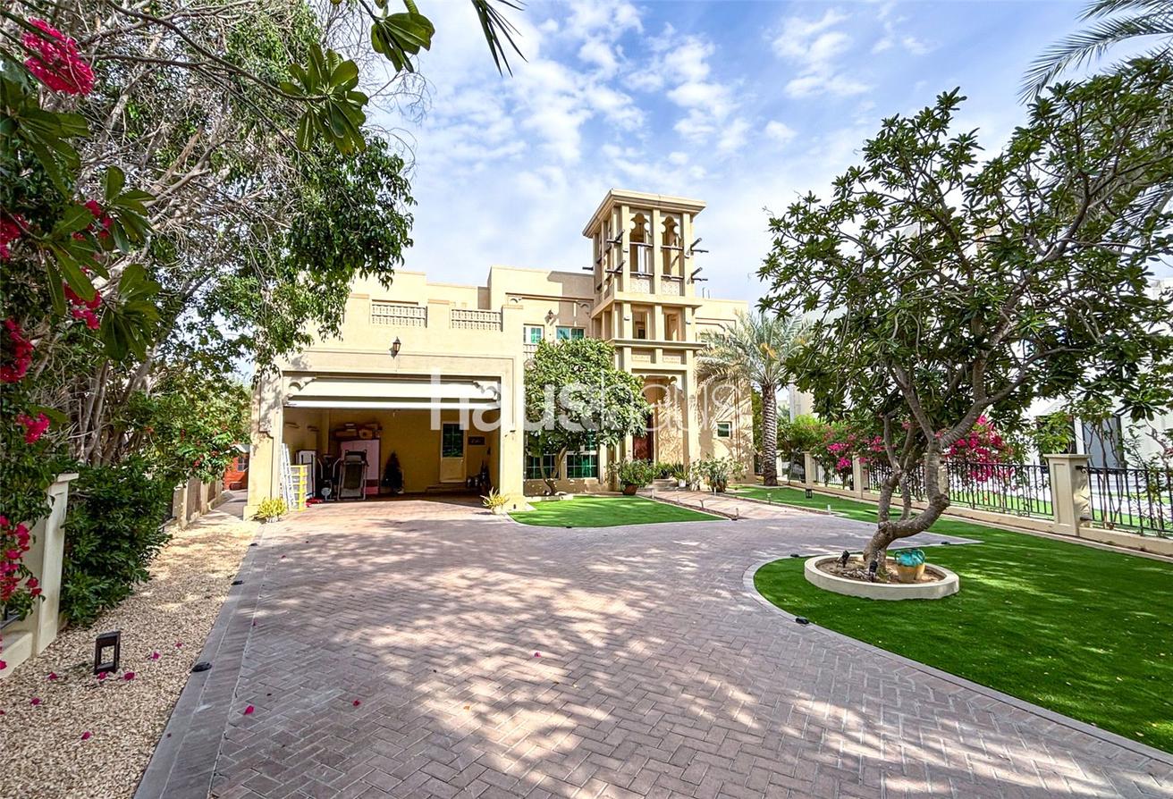 4 Schlafzimmer Villa in Jumeirah Islands, UAE, Nr. 99986