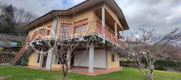 9-salle Villa à Barga, Italy No. 108530 5