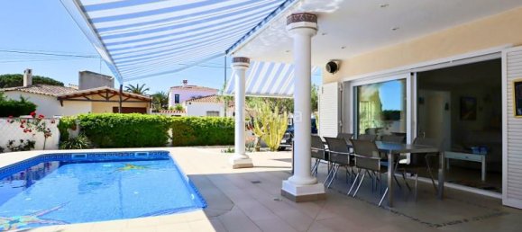 5 bedrooms House in Empuriabrava, Spain No. 82928 9