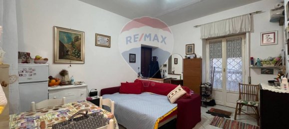 3 rooms Apartment in Rome, Italy No. 57517 10