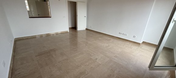 Apartamento de 3 dormitorios en La Duquesa, Spain No. 122203 5