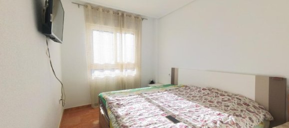 Apartamento de 2 dormitorios en Torrevieja, Spain No. 183743 10