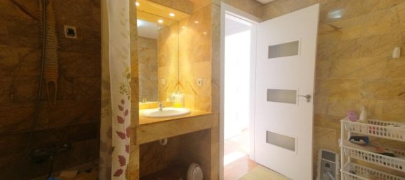 Apartamento de 2 dormitorios en Torrevieja, Spain No. 183743 9