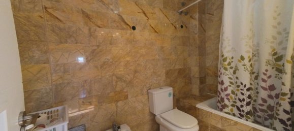 Apartamento de 2 dormitorios en Torrevieja, Spain No. 183743 8