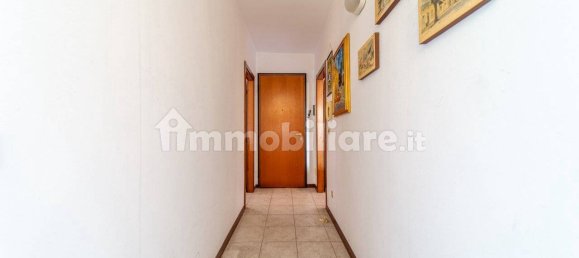 Apartamento de 2 dormitorios en Montechiarugolo, Italy No. 228875 10