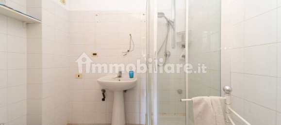 Apartamento de 2 dormitorios en Montechiarugolo, Italy No. 228875 11