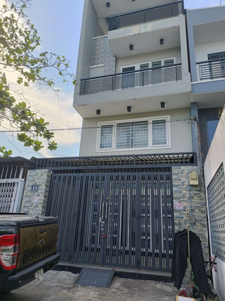 67.5m² Townhouse in District 7, Vietnam No. 12834