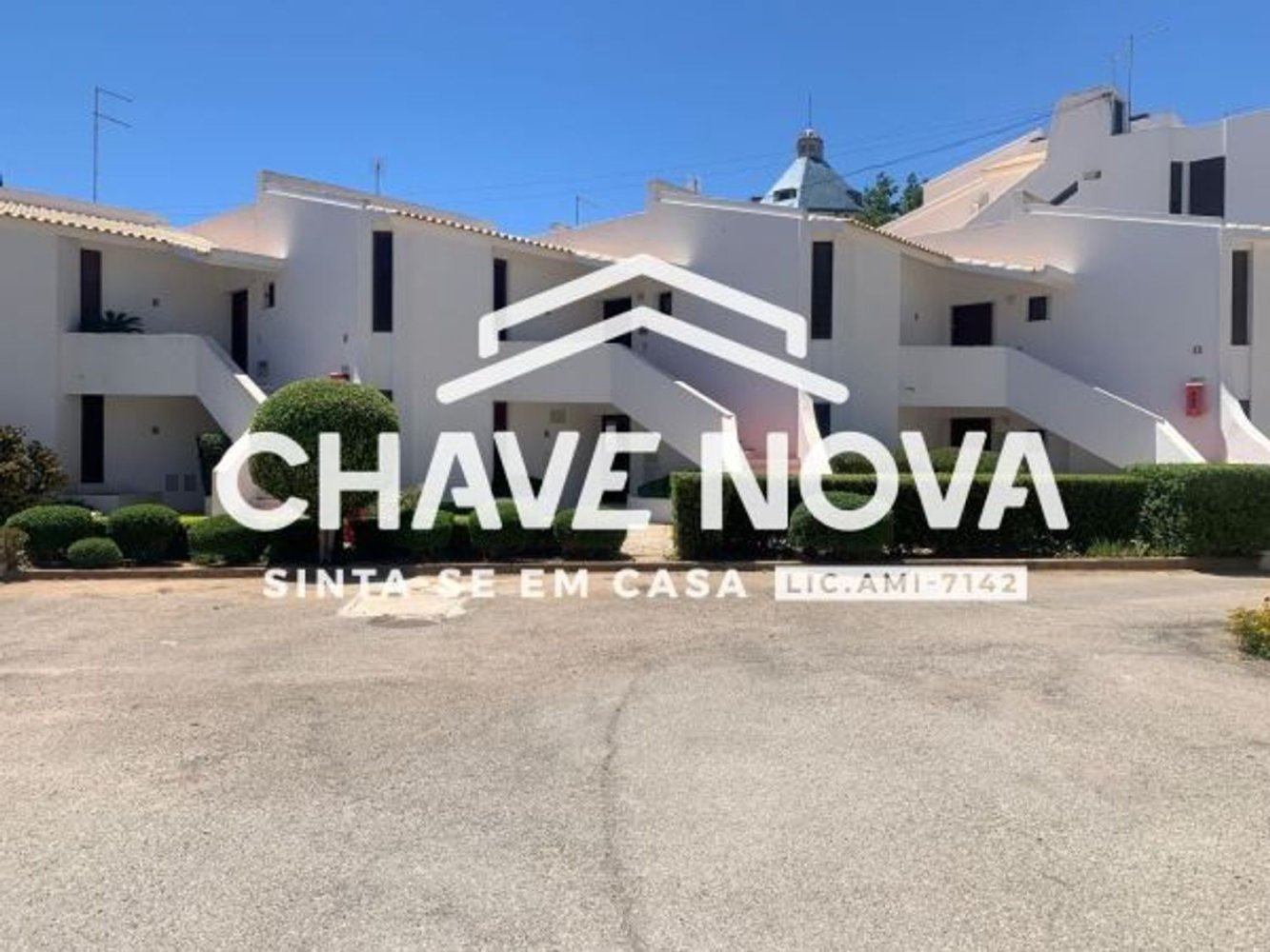 Apartamento de 3 dormitorios en Quarteira, Portugal No. 349658