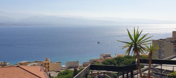 5-salle Appartement à Messina, Italy No. 69822 3