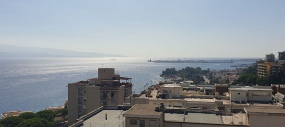 5-salle Appartement à Messina, Italy No. 69822 4