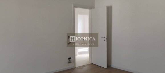 2 bedrooms Apartment in Treviso, Italy No. 302490 4