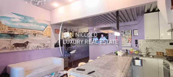 3 bedrooms Apartment in Florence, Italy No. 195552 3