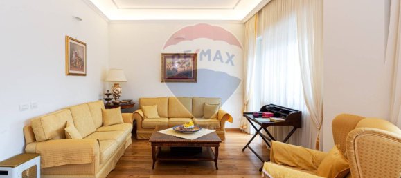 3 bedrooms Apartment in Rome, Italy No. 310969 3