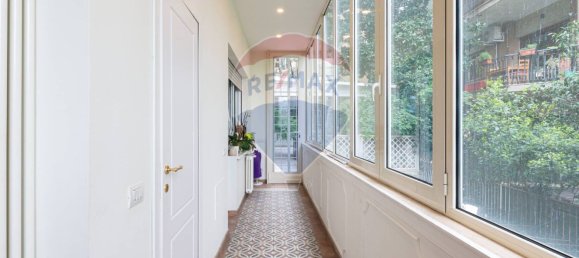 3 bedrooms Apartment in Rome, Italy No. 310969 10