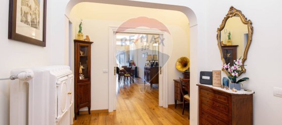 3 bedrooms Apartment in Rome, Italy No. 310969 12