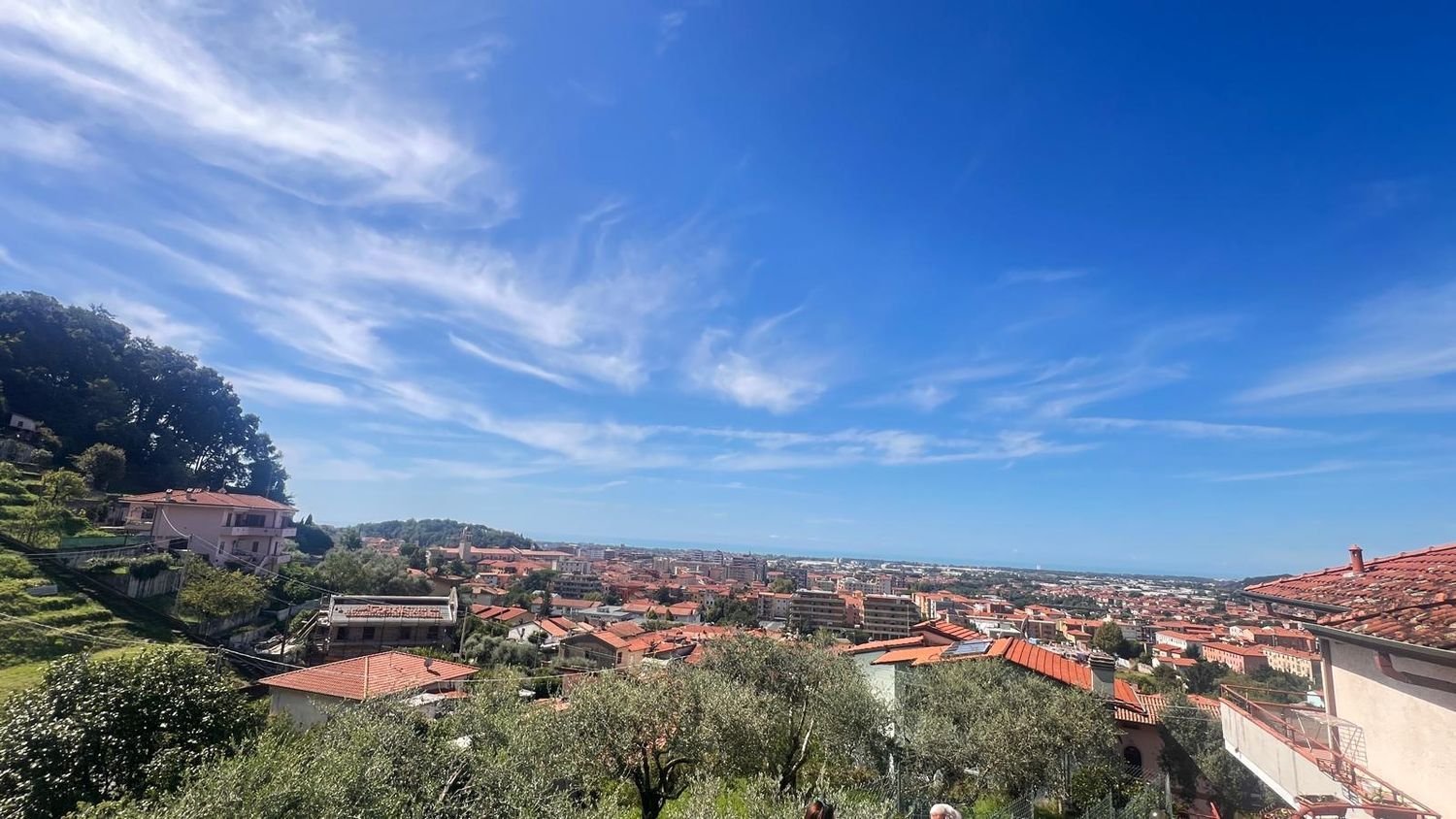 4 bedrooms House in Massa, Italy No. 398716