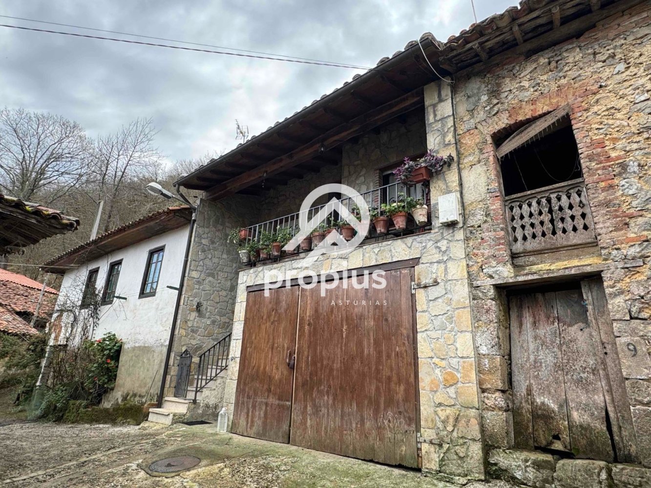 5 bedrooms House in Asturias, Spain No. 187574