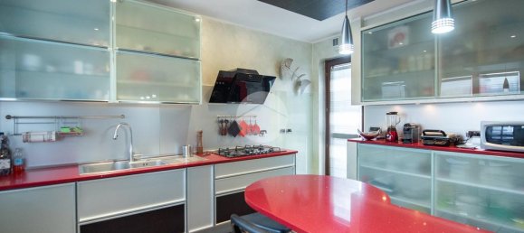 4 Schlafzimmer Villa in Volvera, Italy, Nr. 27464 11