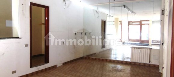 3 rooms Commercial property in Luino, Italy No. 346660 16