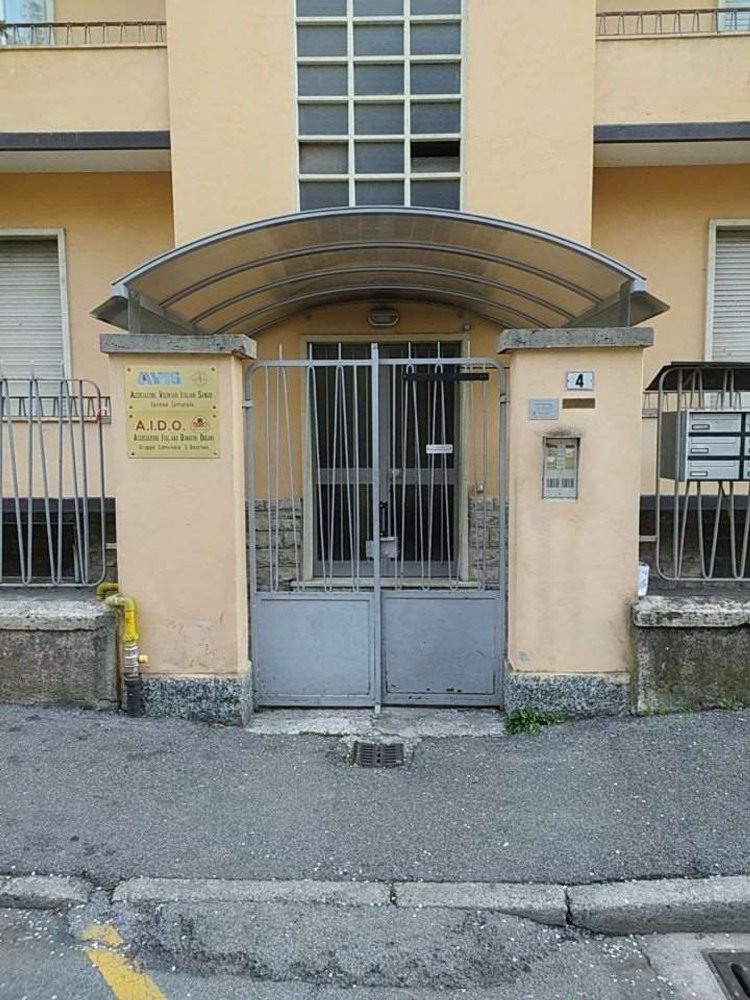 3-salle Appartement à Ponte San Pietro, Italy No. 6714