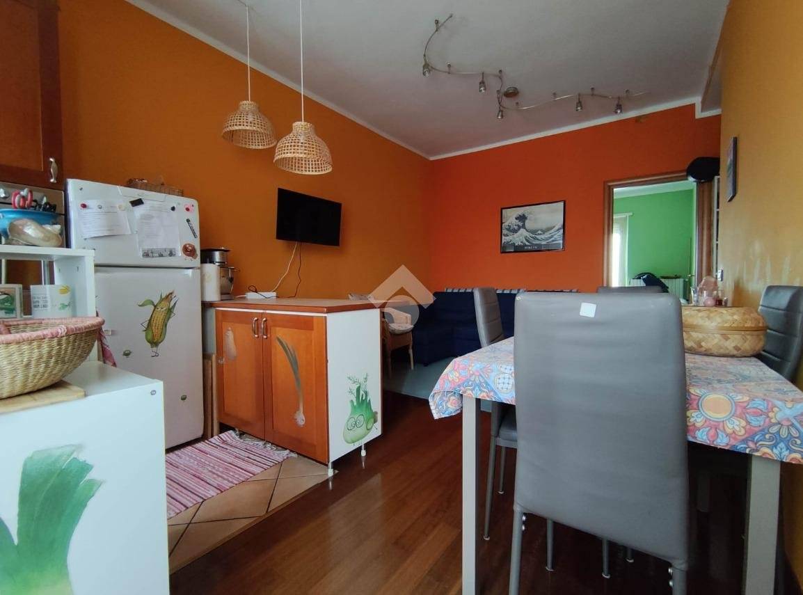 2 bedrooms Apartment in Turin, Italy No. 304249