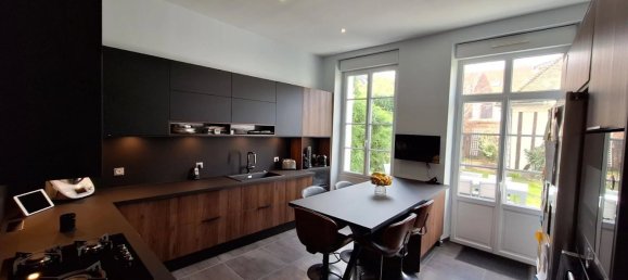 9-Zimmer Haus in Sens, France, Nr. 271304 3