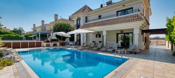 4 bedrooms Villa in Paralimni, Cyprus No. 17856 5