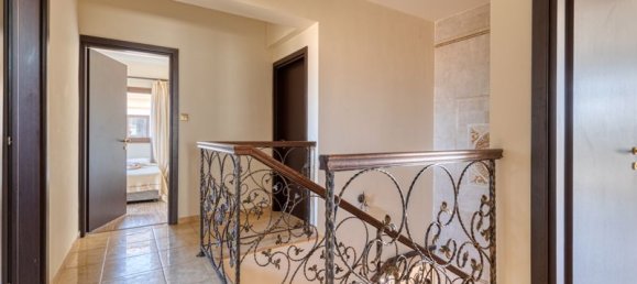 4 bedrooms Villa in Paralimni, Cyprus No. 17856 11