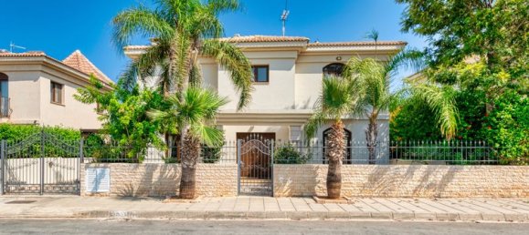 4 bedrooms Villa in Paralimni, Cyprus No. 17856 6