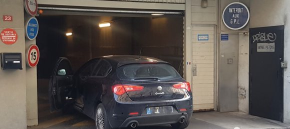 13m² Parking in Paris, France No. 165868 4
