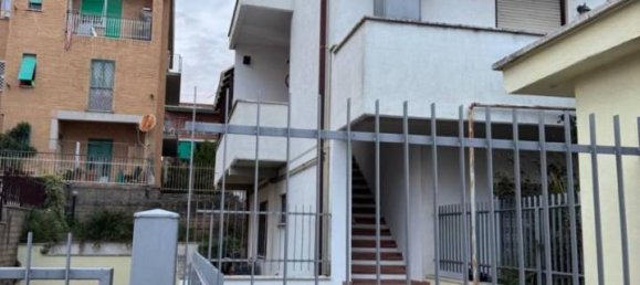 4غرفة شقة في Rome, Italy رقم 36307 3