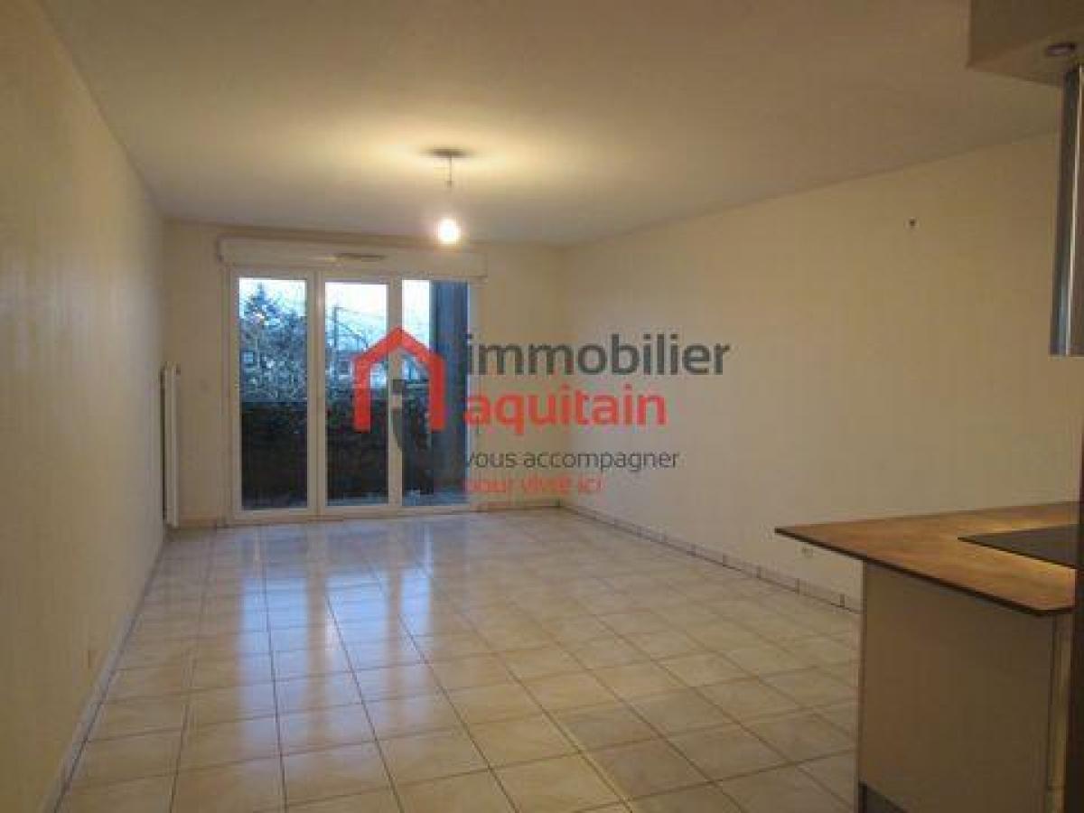 2 bedrooms Condo in Libourne, France No. 15889