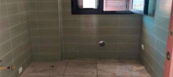 2 bedrooms Apartment in Città Sant'Angelo, Italy No. 269591 2