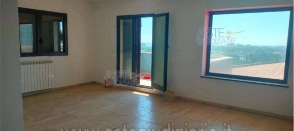 2 bedrooms Apartment in Città Sant'Angelo, Italy No. 269591 6