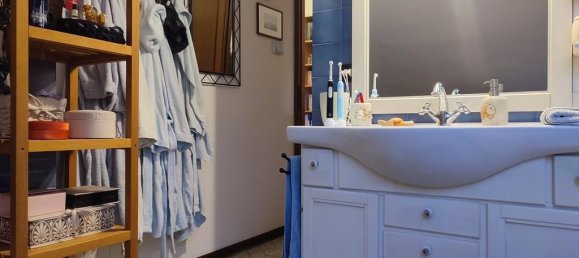 3 rooms Apartment in Sarzana, Italy No. 121988 10